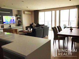 For RENT : Sky Walk Condominium / 3 Bedroom / 3 Bathrooms / 193 sqm / 120000 THB [8217990]