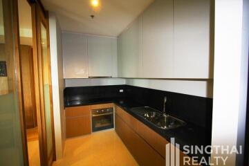 For RENT : Promphan 53 / 3 Bedroom / 3 Bathrooms / 246 sqm / 120000 THB [8357119]