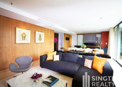 For RENT : Promphan 53 / 3 Bedroom / 3 Bathrooms / 246 sqm / 120000 THB [8357119]