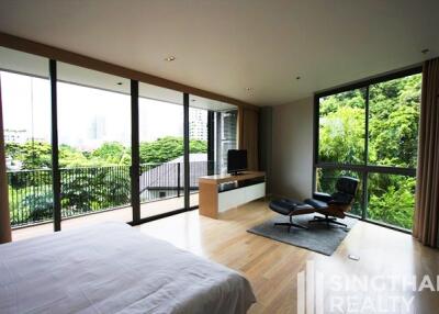 For RENT : Promphan 53 / 3 Bedroom / 3 Bathrooms / 246 sqm / 120000 THB [8357119]