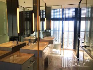 For RENT : The Met / 3 Bedroom / 3 Bathrooms / 199 sqm / 120000 THB [8407755]