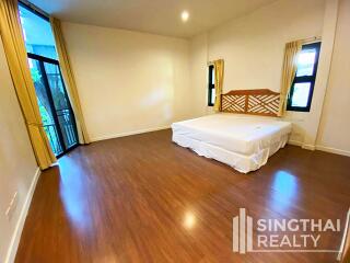 For RENT : House Thonglor / 4 Bedroom / 6 Bathrooms / 401 sqm / 120000 THB [8613084]