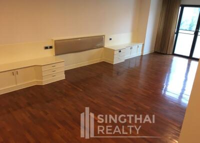 For RENT : Shanti Sadan / 3 Bedroom / 3 Bathrooms / 286 sqm / 120000 THB [5240945]