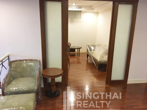 For RENT : Shanti Sadan / 3 Bedroom / 3 Bathrooms / 286 sqm / 120000 THB [5240945]