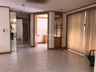 For RENT : House Thonglor / 4 Bedroom / 4 Bathrooms / 340 sqm / 120000 THB [9159258]