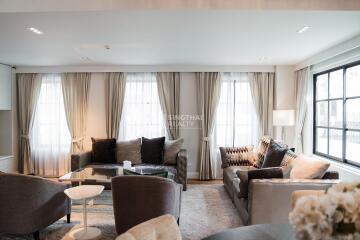 For RENT : Penthouse Condominium / 3 Bedroom / 4 Bathrooms / 190 sqm / 120000 THB [9207232]