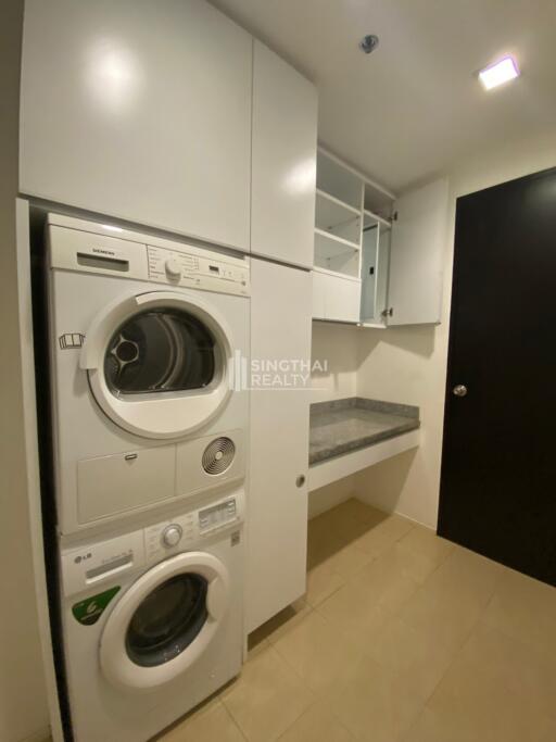 For RENT : The Madison / 3 Bedroom / 3 Bathrooms / 186 sqm / 120000 THB [9593039]