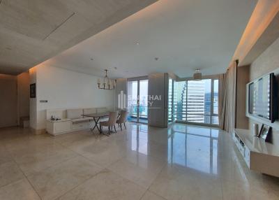 For RENT : The Infinity / 3 Bedroom / 3 Bathrooms / 226 sqm / 120000 THB [9943825]