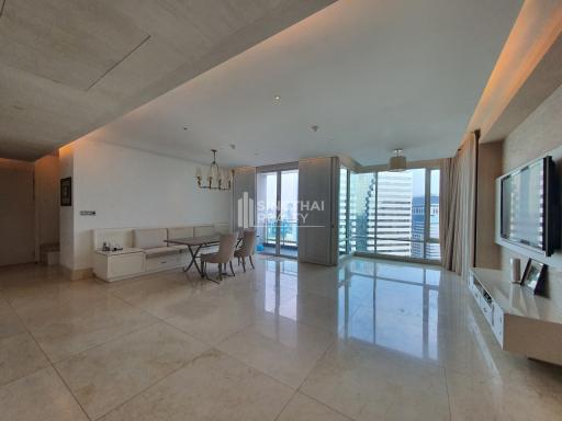 For RENT : The Infinity / 3 Bedroom / 3 Bathrooms / 226 sqm / 120000 THB [9943825]