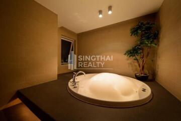 For RENT : Phatssana Gardens / 4 Bedroom / 5 Bathrooms / 332 sqm / 120000 THB [10010226]