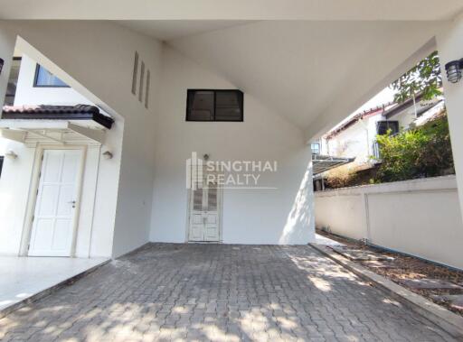 For RENT : House Thonglor / 4 Bedroom / 4 Bathrooms / 340 sqm / 120000 THB [R10026]