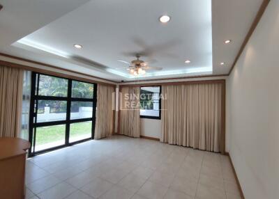 For RENT : House Thonglor / 4 Bedroom / 4 Bathrooms / 340 sqm / 120000 THB [R10026]