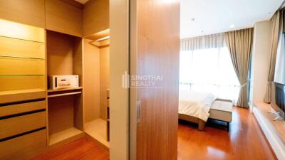 For RENT : Bright Sukhumvit 24 / 3 Bedroom / 3 Bathrooms / 188 sqm / 120000 THB [R10043]