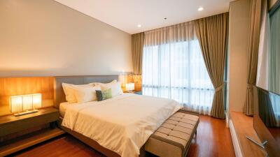 For RENT : Bright Sukhumvit 24 / 3 Bedroom / 3 Bathrooms / 188 sqm / 120000 THB [R10043]