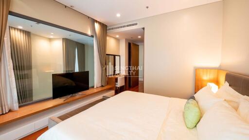 For RENT : Bright Sukhumvit 24 / 3 Bedroom / 3 Bathrooms / 188 sqm / 120000 THB [R10043]