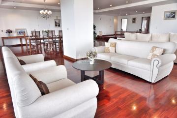 For RENT : Baan Suan Chan / 4 Bedroom / 4 Bathrooms / 480 sqm / 120000 THB [R10165]