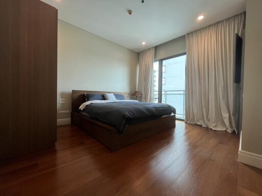 For RENT : Bright Sukhumvit 24 / 3 Bedroom / 3 Bathrooms / 188 sqm / 100000 THB [10559515]