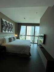 For RENT : The River / 3 Bedroom / 3 Bathrooms / 146 sqm / 140000 THB [R10378]