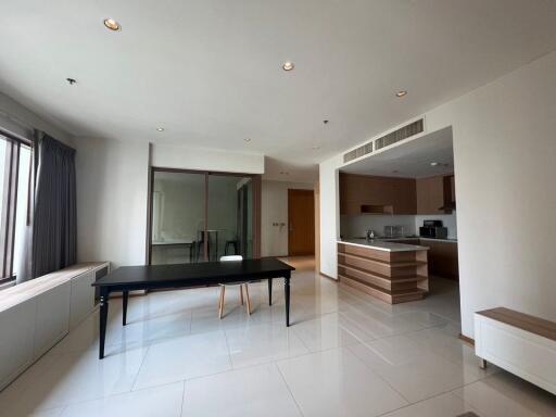 For RENT : The Emporio Place / 3 Bedroom / 3 Bathrooms / 161 sqm / 120000 THB [10779773]