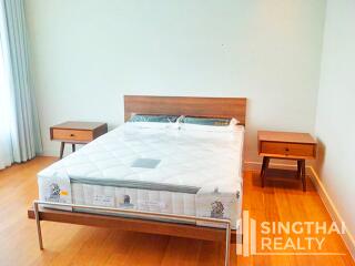 For RENT : Sindhorn Residence / 2 Bedroom / 2 Bathrooms / 121 sqm / 125000 THB [8270707]