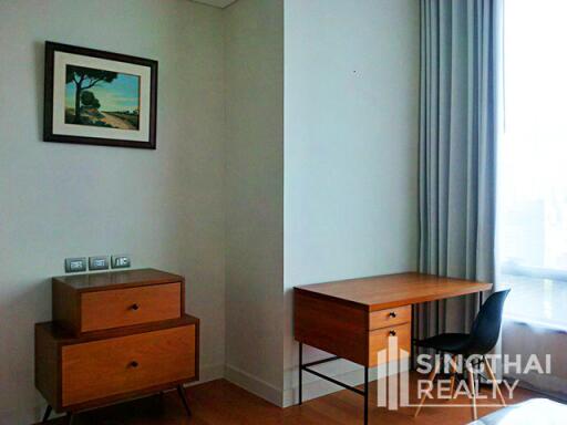 For RENT : Sindhorn Residence / 2 Bedroom / 2 Bathrooms / 121 sqm / 125000 THB [8270707]