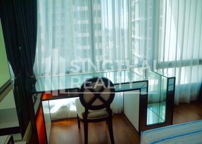 For RENT : Bright Sukhumvit 24 / 3 Bedroom / 3 Bathrooms / 181 sqm / 130000 THB [3978035]