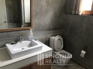 For RENT : House Sathorn / 2 Bedroom / 4 Bathrooms / 401 sqm / 130000 THB [5131058]