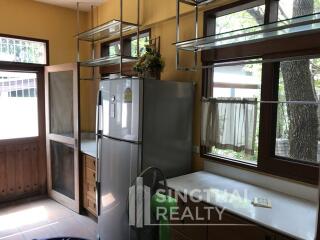 For RENT : House Sathorn / 2 Bedroom / 4 Bathrooms / 401 sqm / 130000 THB [5131058]