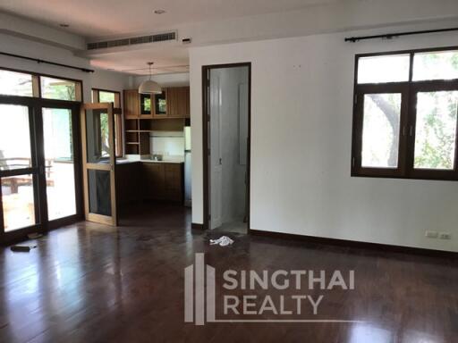 For RENT : House Sathorn / 2 Bedroom / 4 Bathrooms / 401 sqm / 130000 THB [5131058]