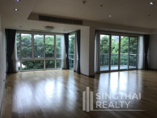 For RENT : Belgravia Residences / 4 Bedroom / 4 Bathrooms / 296 sqm / 130000 THB [6196904]