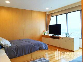 For RENT : The Emporio Place / 3 Bedroom / 4 Bathrooms / 163 sqm / 130000 THB [6591033]