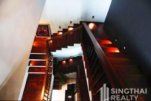 For RENT : House Ekkamai / 3 Bedroom / 4 Bathrooms / 401 sqm / 130000 THB [7611748]