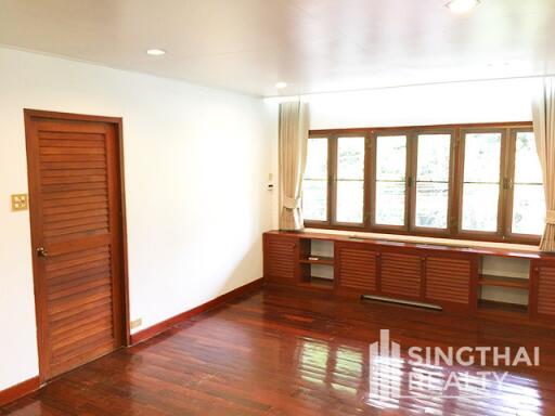 For RENT : House Ploenchit / 2 Bedroom / 4 Bathrooms / 201 sqm / 130000 THB [7620309]