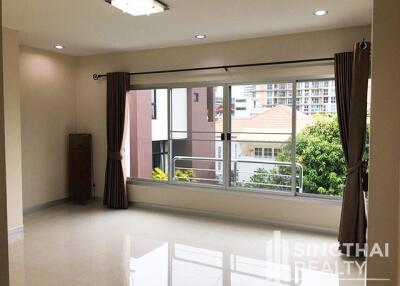 For RENT : House Thonglor / 4 Bedroom / 5 Bathrooms / 321 sqm / 130000 THB [7622176]