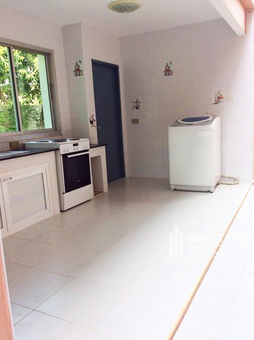 For RENT : House Thonglor / 4 Bedroom / 5 Bathrooms / 321 sqm / 130000 THB [7622176]