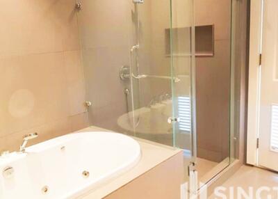 For RENT : Athenee Residence / 3 Bedroom / 3 Bathrooms / 201 sqm / 130000 THB [8107046]