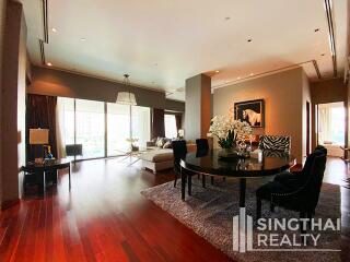 For RENT : Le Raffine Jambu Dvipa Sukhumvit 39 / 2 Bedroom / 3 Bathrooms / 231 sqm / 130000 THB [8395689]