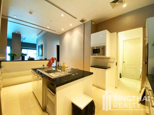 For RENT : Le Raffine Jambu Dvipa Sukhumvit 39 / 2 Bedroom / 3 Bathrooms / 231 sqm / 130000 THB [8395689]