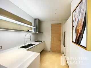 For RENT : Sindhorn Residence / 2 Bedroom / 2 Bathrooms / 111 sqm / 130000 THB [8807816]