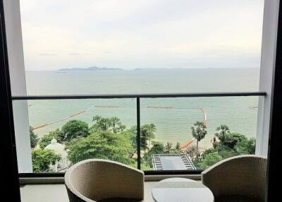 Condominium rent Zire Condo Pattaya