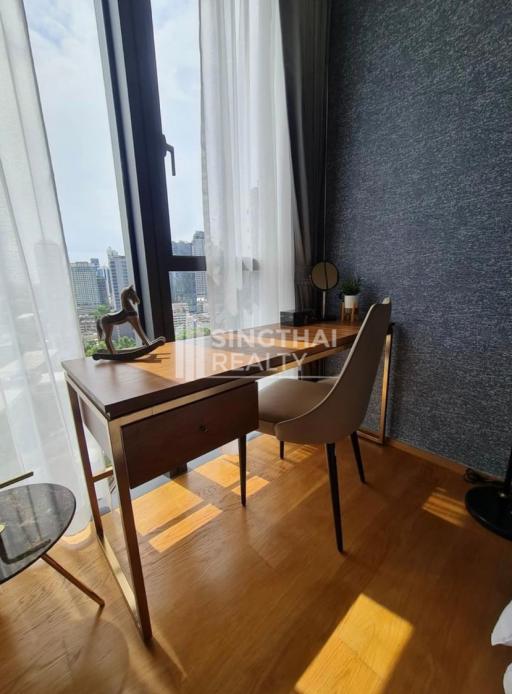 For RENT : BEATNIQ Sukhumvit 32 / 2 Bedroom / 3 Bathrooms / 108 sqm / 130000 THB [9206582]