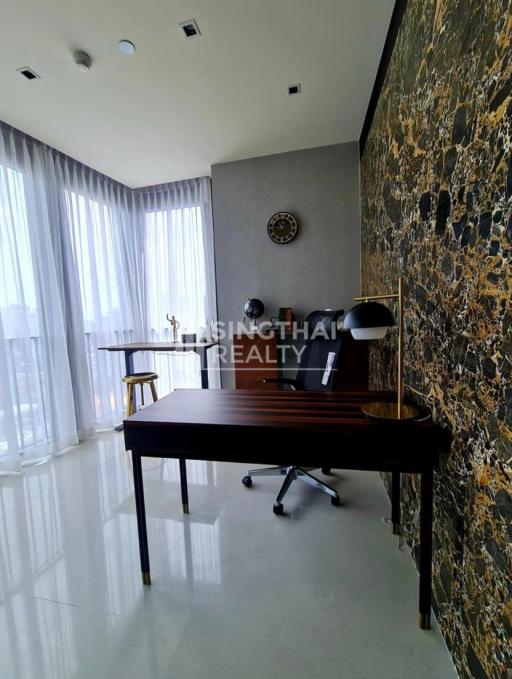 For RENT : BEATNIQ Sukhumvit 32 / 2 Bedroom / 3 Bathrooms / 108 sqm / 130000 THB [9206582]