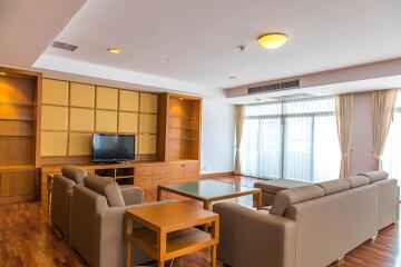 For RENT : Krungthep Thani Tower / 3 Bedroom / 3 Bathrooms / 475 sqm / 130000 THB [9691811]