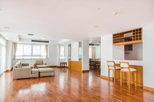 For RENT : Krungthep Thani Tower / 3 Bedroom / 3 Bathrooms / 475 sqm / 130000 THB [9691811]