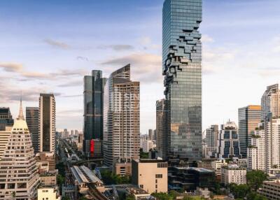 For RENT : The Ritz - Carlton Residences at MahaNakhon / 2 Bedroom / 2 Bathrooms / 133 sqm / 130000 THB [9831813]