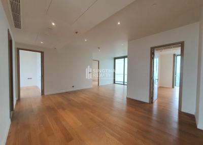 For RENT : Magnolias Waterfront Residences / 3 Bedroom / 3 Bathrooms / 145 sqm / 130000 THB [R10023]