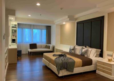 For RENT : Shanti Sadan / 3 Bedroom / 4 Bathrooms / 285 sqm / 130000 THB [10664712]