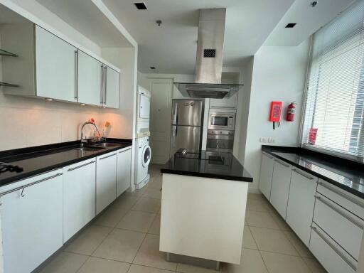 For RENT : Athenee Residence / 3 Bedroom / 3 Bathrooms / 189 sqm / 130000 THB [10734134]