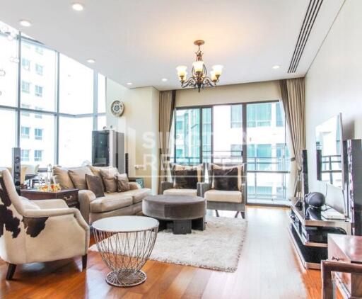 For RENT : Bright Sukhumvit 24 / 3 Bedroom / 3 Bathrooms / 190 sqm / 135000 THB [3479864]