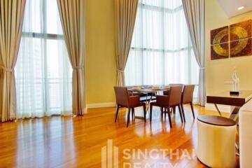 For RENT : Bright Sukhumvit 24 / 3 Bedroom / 3 Bathrooms / 189 sqm / 135000 THB [5487206]